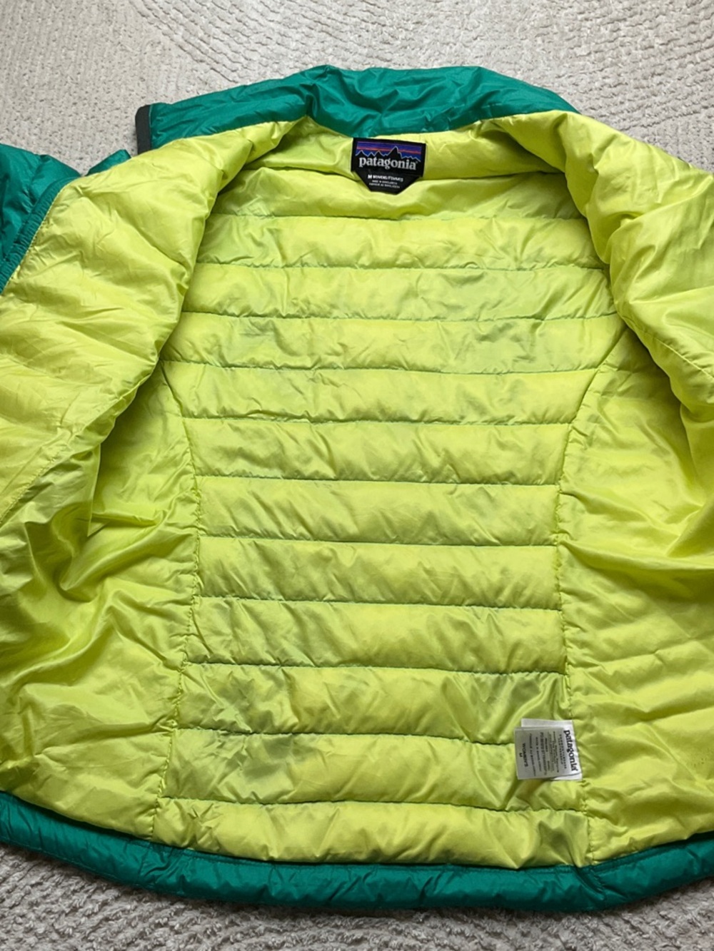 Patagonia Women's Down Sweater Style #84683 2015 Model Size Medium - Picture 9 of 16